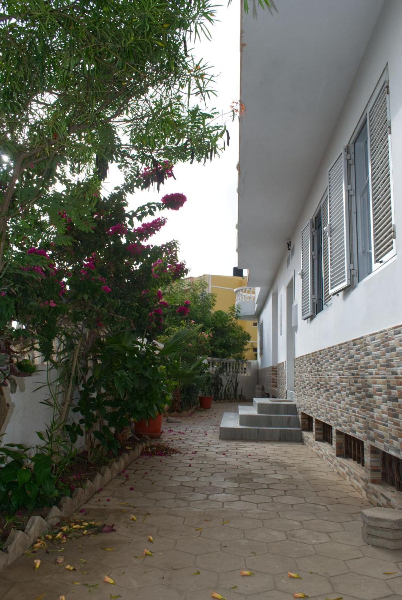 Apart Laginha Tess & To Mindelo Exterior foto